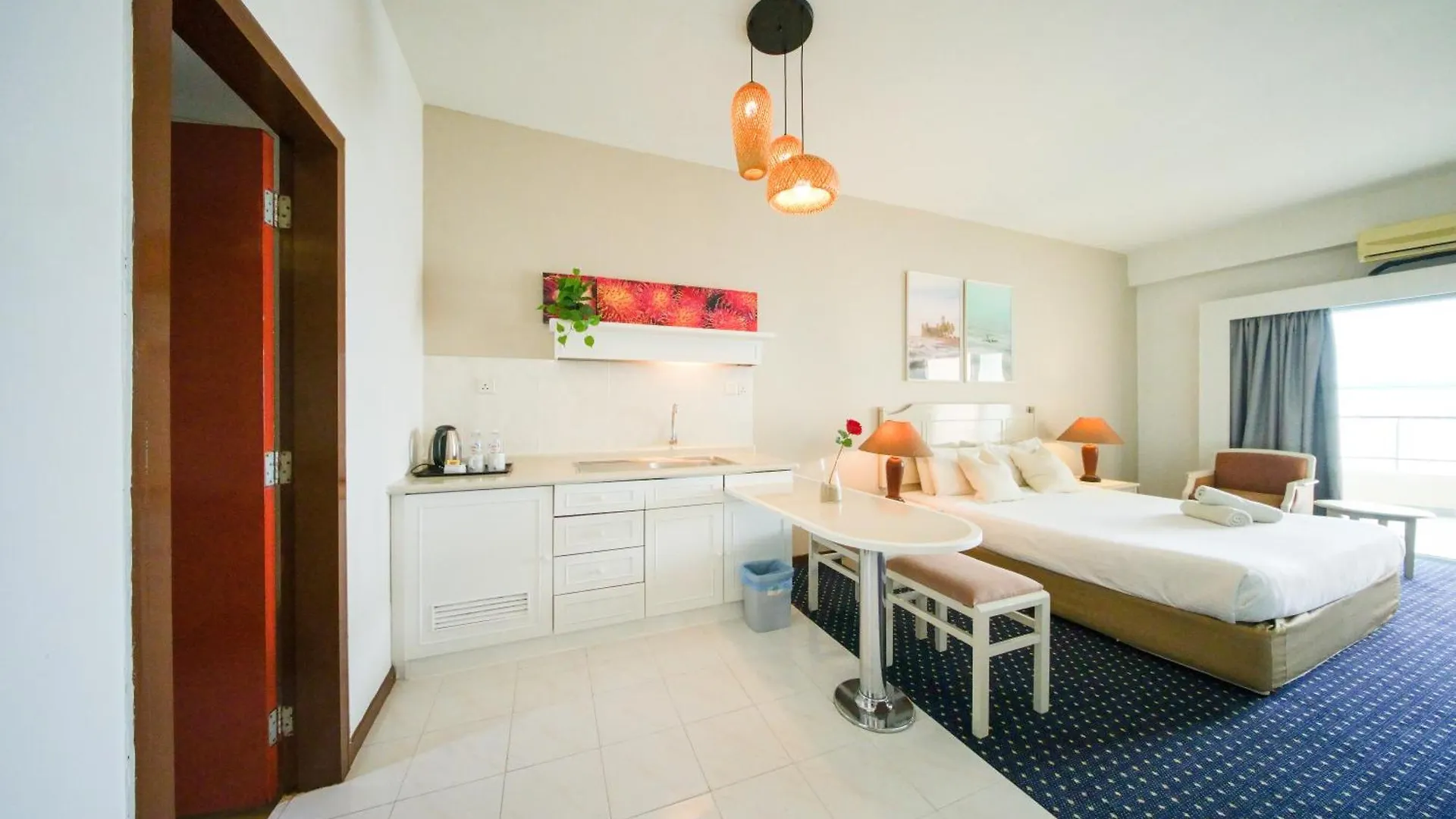 ****  Rainbow Paradise Beach Resort Tanjung Bungah  Ma­lay­sia