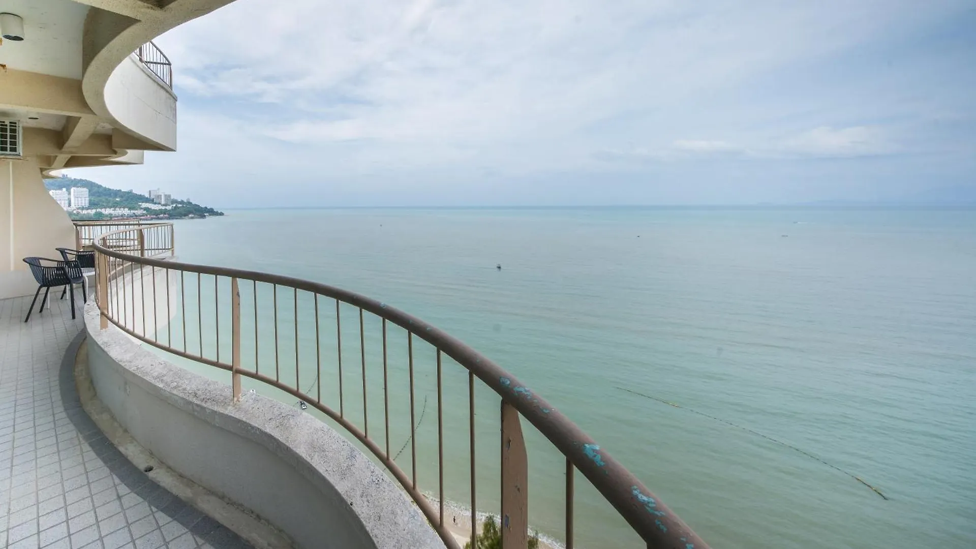 Rainbow Paradise Beach Resort Tanjung Bungah