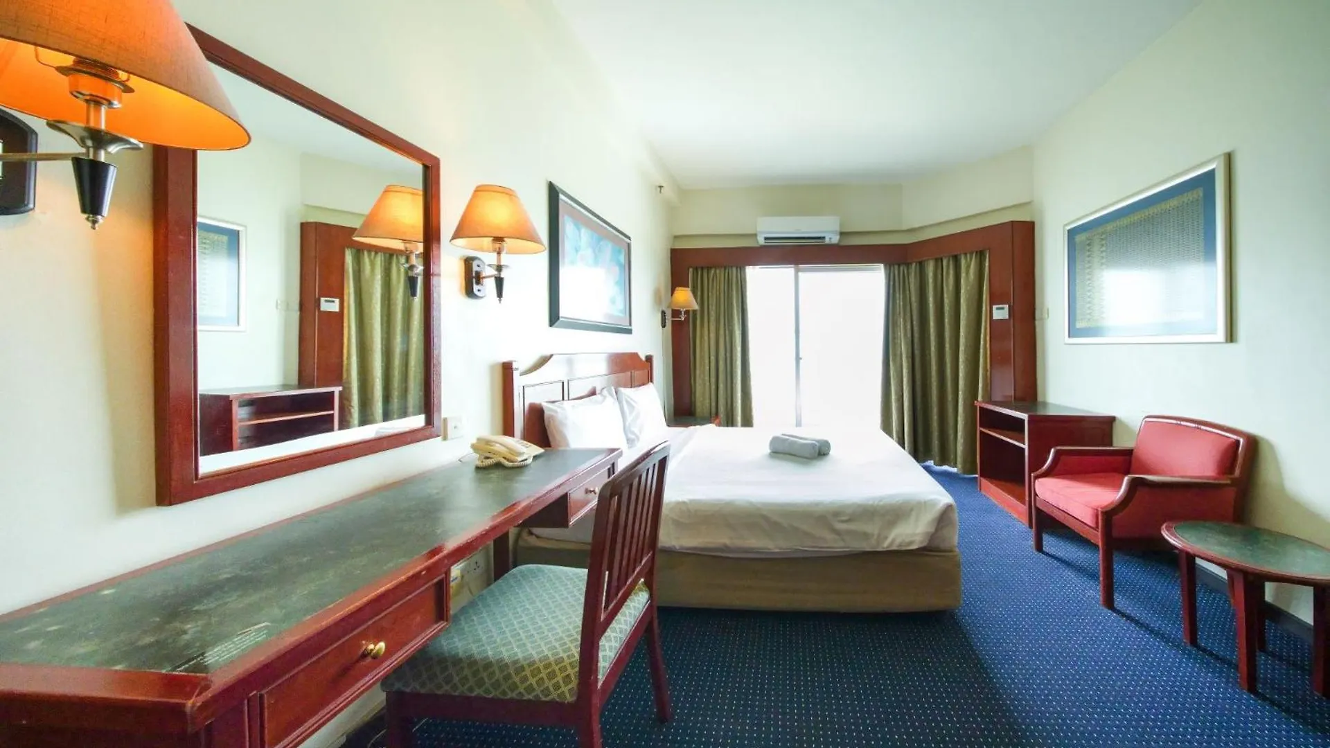 Rainbow Paradise Beach Resort Tanjung Bungah