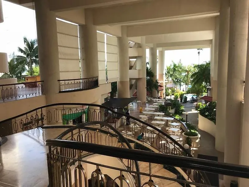 טנג'ונג בונגא Rainbow Paradise Beach Resort  טנג'ונג בונגא